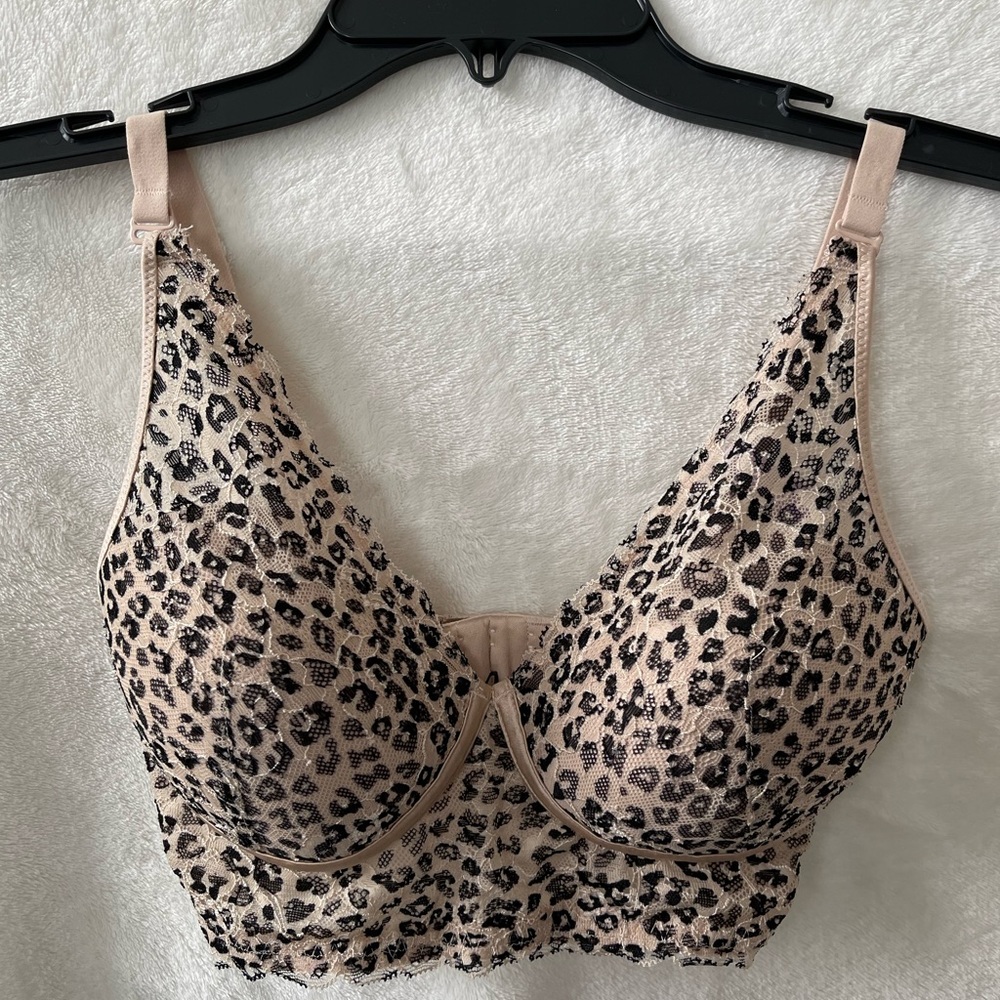 Brand new, never worn Maidenform Animal Print Bra 34D